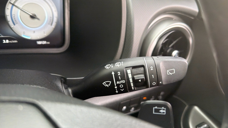 Hyundai KONA 100kW Premium 39kWh 5dr Auto Electric Hatchback